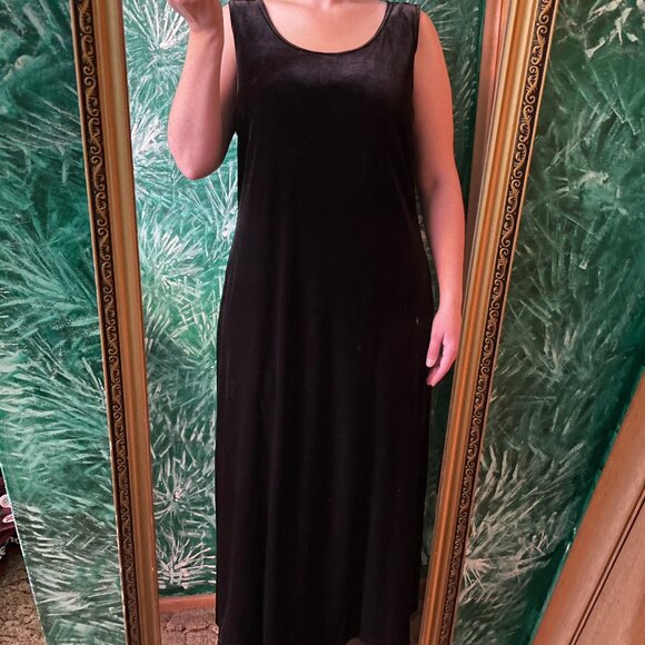 Melissa Harper Black Velvet Sleeveless Wide Strap Dress - Picture 1 of 6